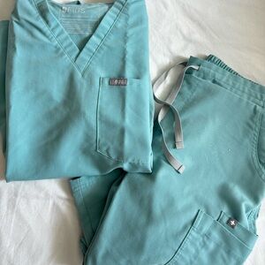 Figs Teal Scrub Set